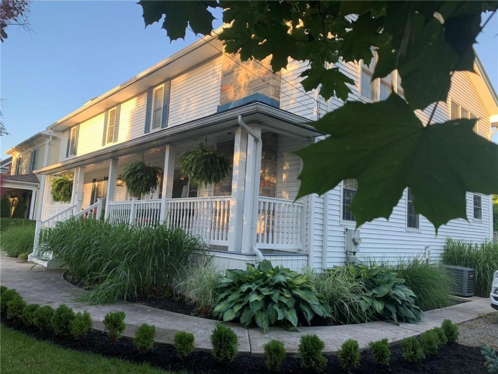 Centre Gate House Licence# 117-2023 Villa Niagara-on-the-Lake Bagian luar foto